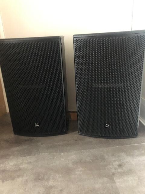 powered speakers gumtree